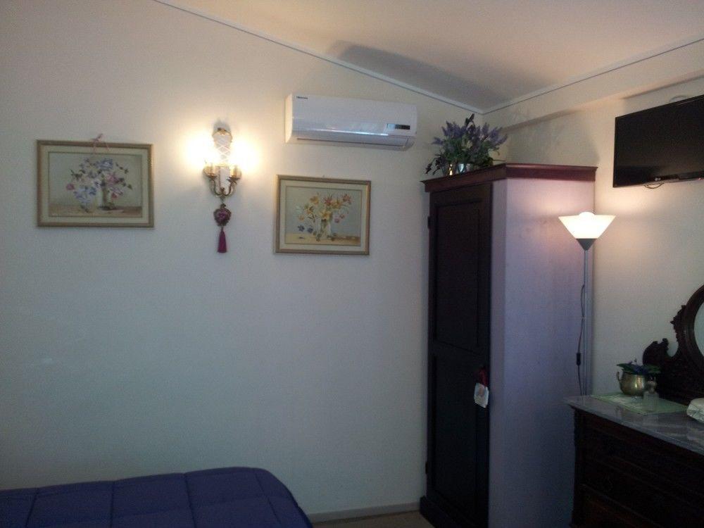 Bed And Breakfast A Casa Delle Fate Assisi Exterior photo
