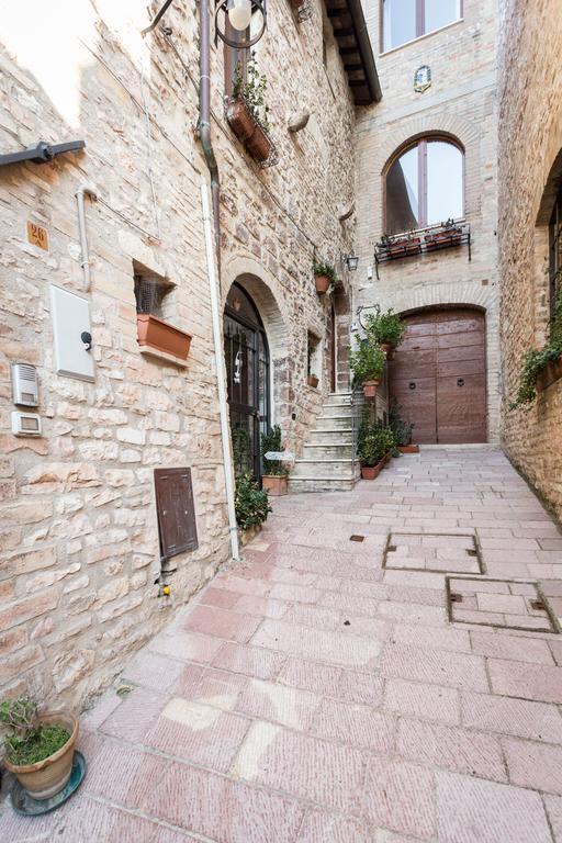 Bed And Breakfast A Casa Delle Fate Assisi Exterior photo